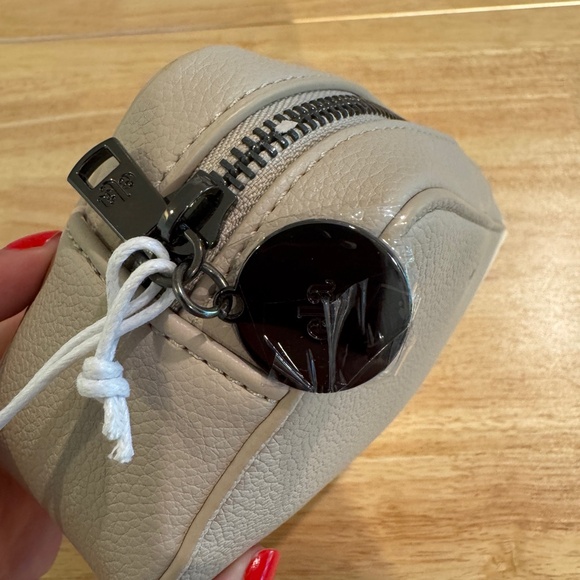 Ela for the Jilly Box Jillian Harris Micro Belt Bag in Dove Pebble - Picture 5 of 7